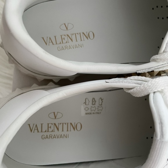 AUTHENTIC Valentino Garavani rock stud sneakers - Picture 4 of 9